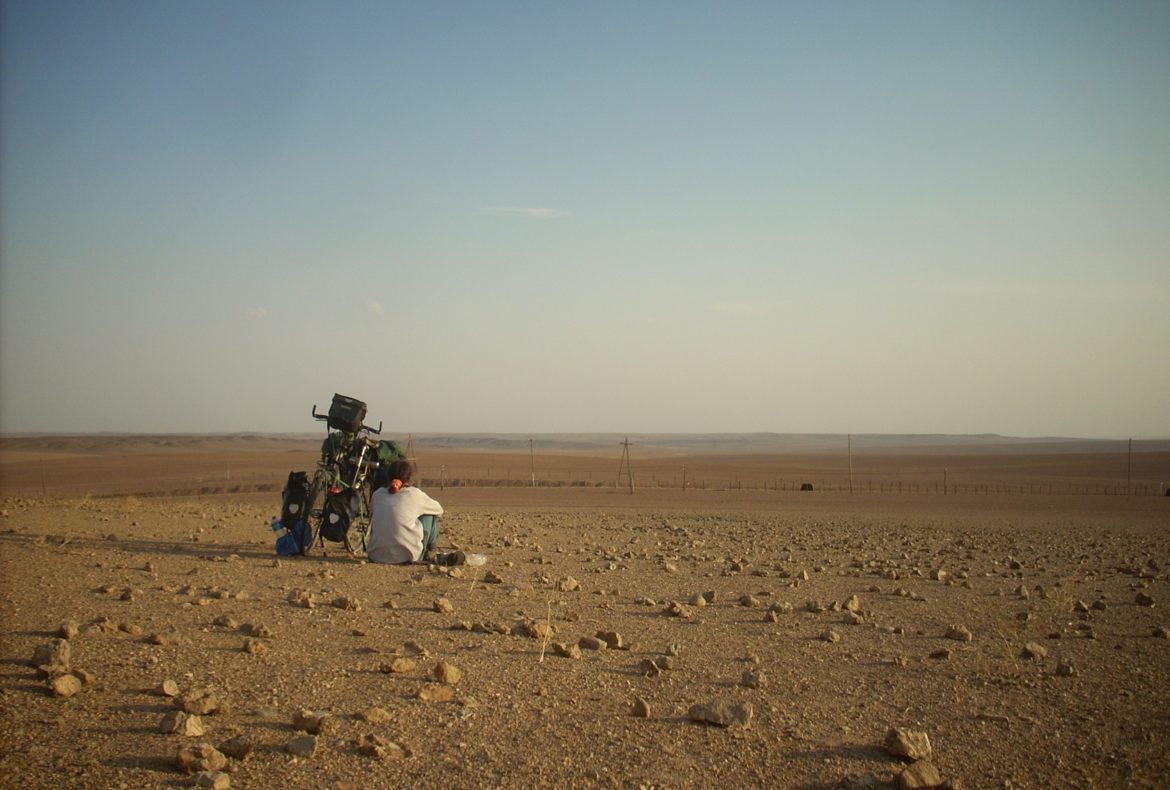 Tour du monde à vélo, Béatrice Maine, formation art et neurosciences